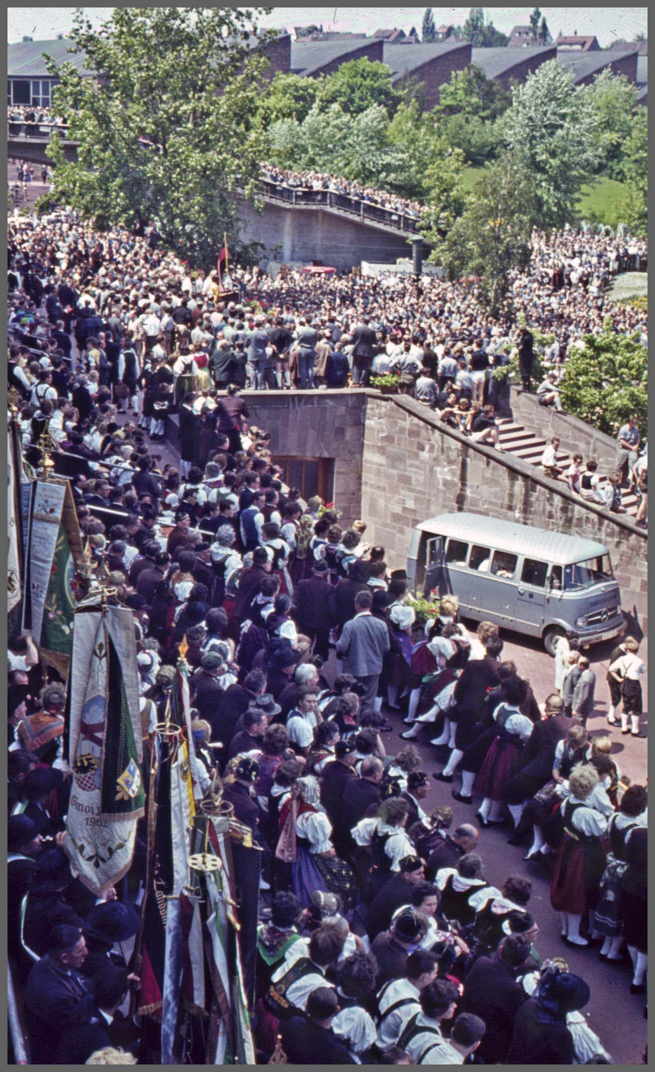 Bei der Kundgebung (4)