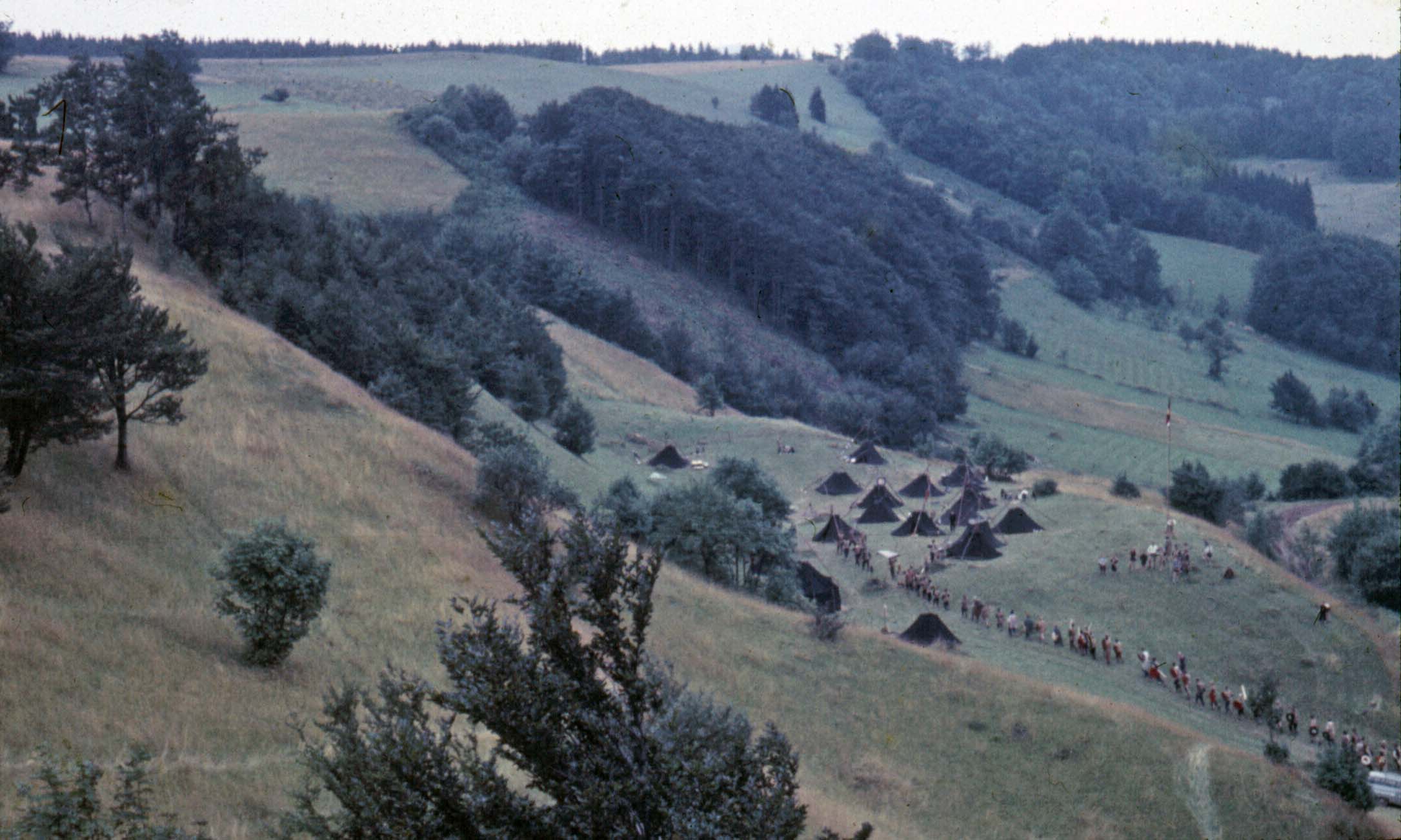 Rckzug in die Zelte