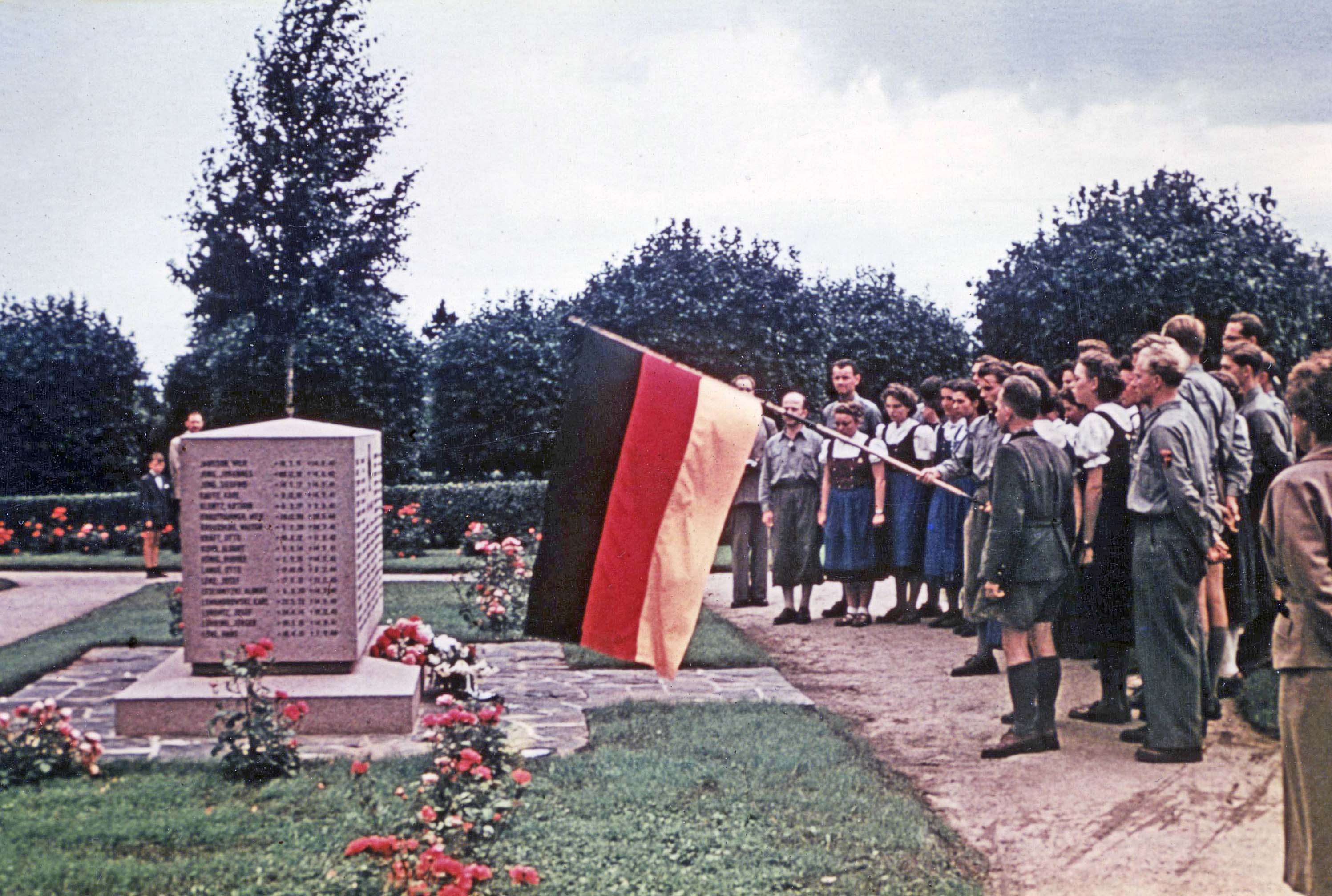 am deutschen Kriegerdenkmal