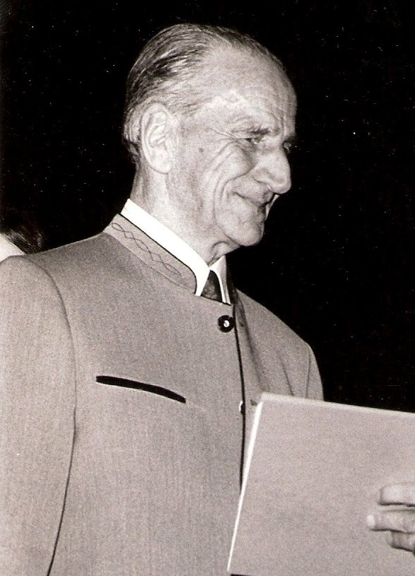 Sepp Großschmidt, bei der Verleihung des Volkstumspreises 1975
