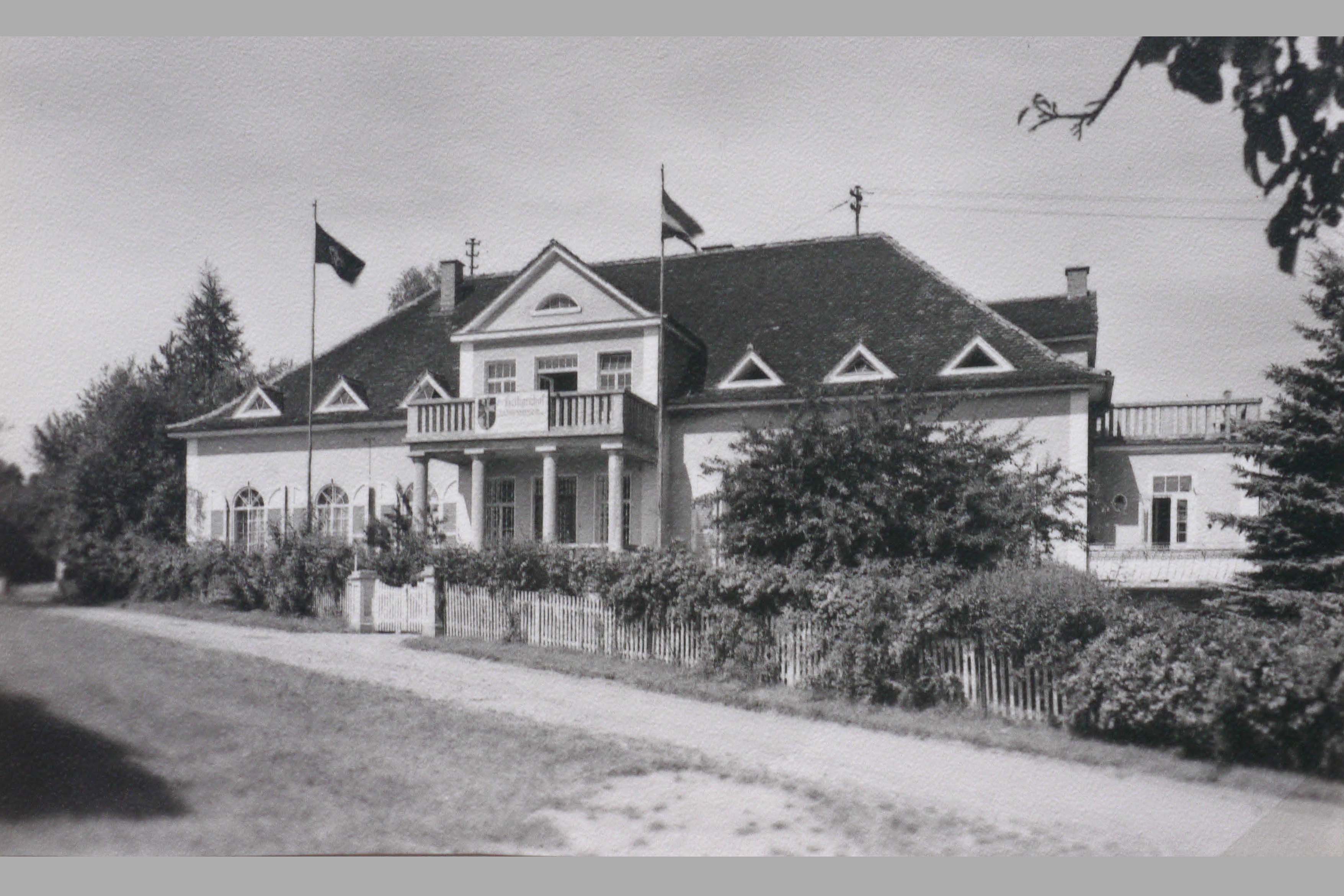 Der Heiligenhof 1952